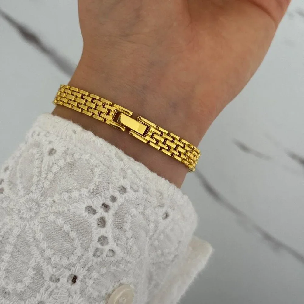 Sku:0364 vintage style mini gold pink women watch bracelet‎ + in a gift box
